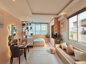 The Little Hanoi - Super Central Apartment